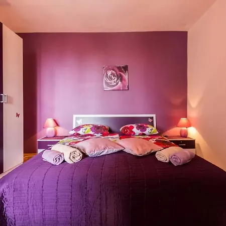 Maraska Apartment