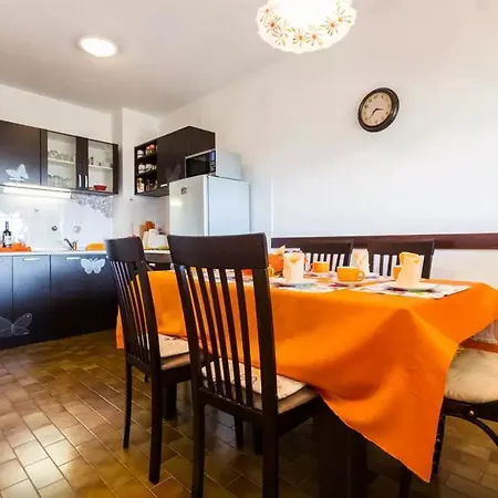 Maraska Apartment