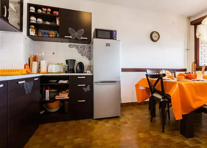 Maraska Apartment